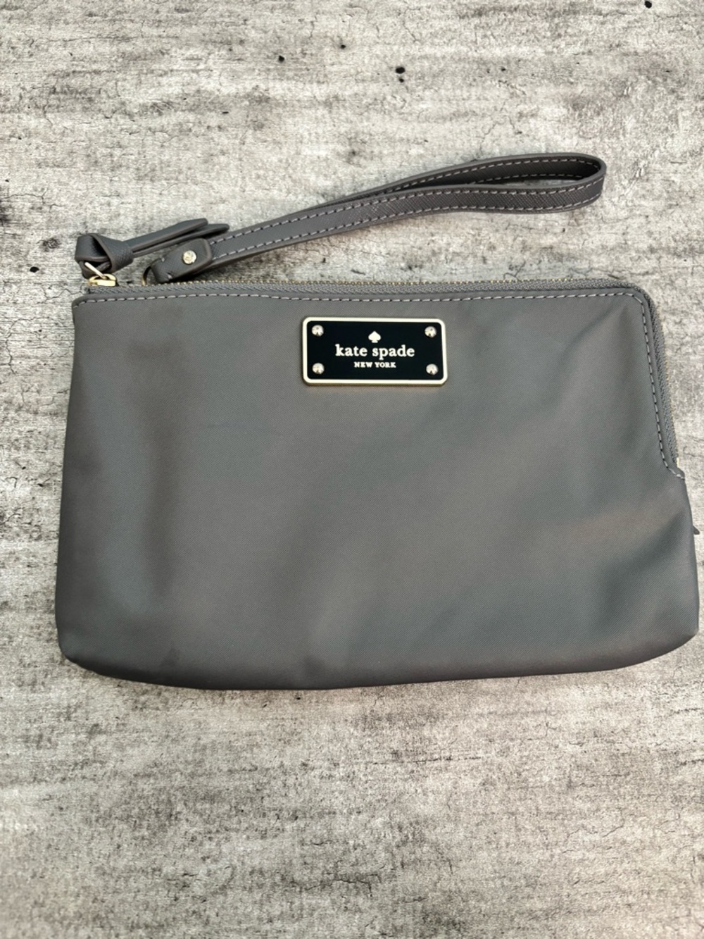 Kate Spade Wristlet Wallet Leoni Wilson Road Elephant Gray  Double Zip Pre-Owned